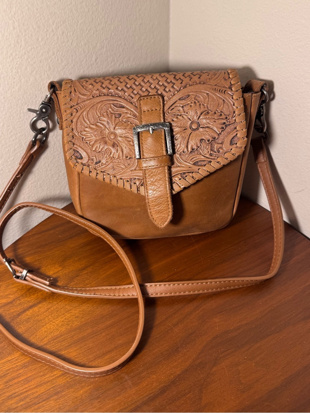 Montana West Tooled Leather Buckle Purse